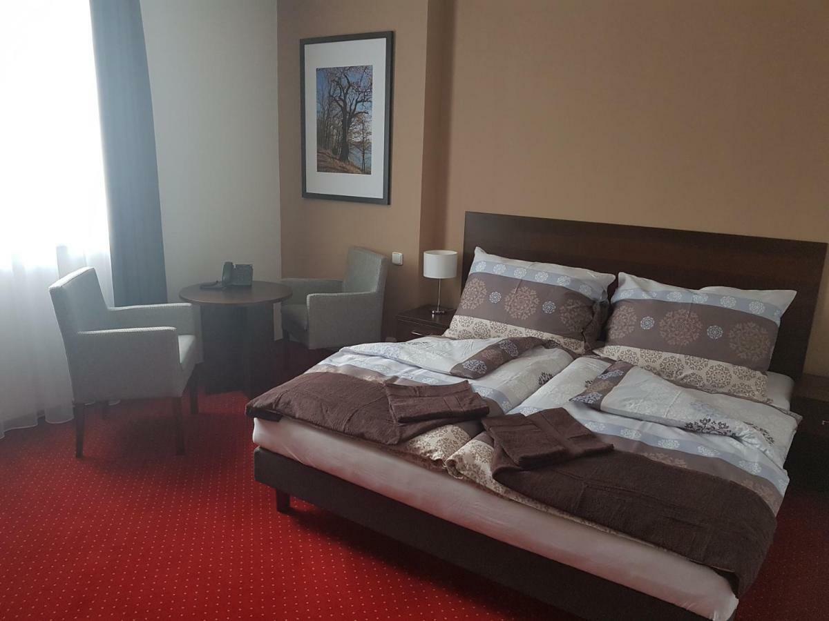 Wellness hotel Harmonie Třeboň Buitenkant foto