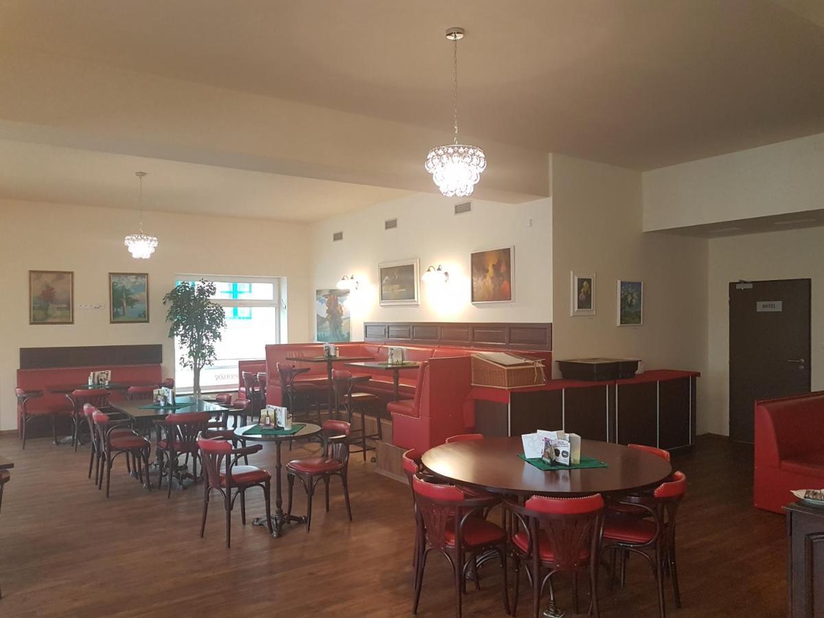 Wellness hotel Harmonie Třeboň Buitenkant foto